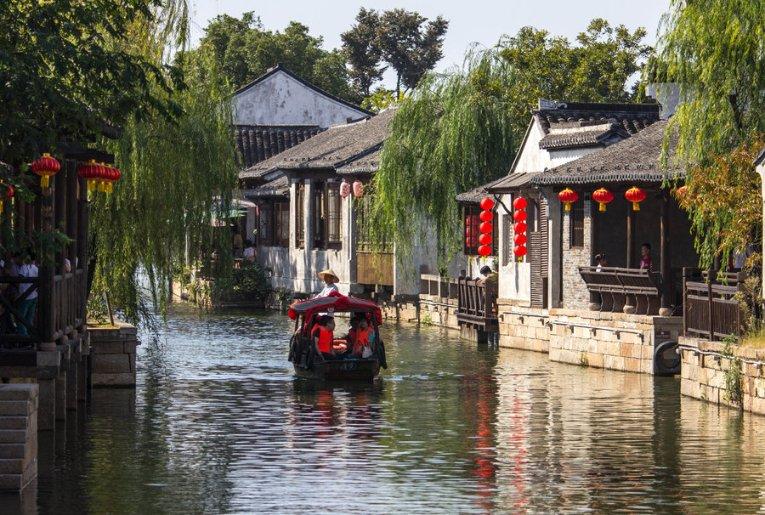叶罗丽:金王子差点杀了罗丽,诡异的迷雾一直困扰金王子